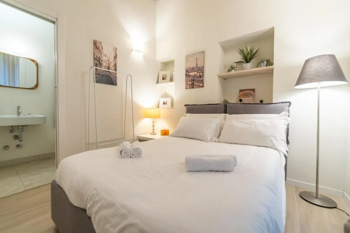 Apartment The Central Garibaldi B Intrho Milan
