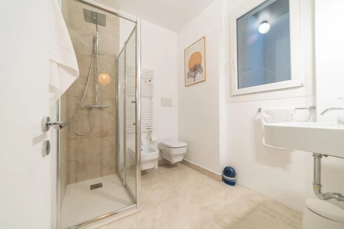 Apartment The Central Garibaldi B Intrho Milan