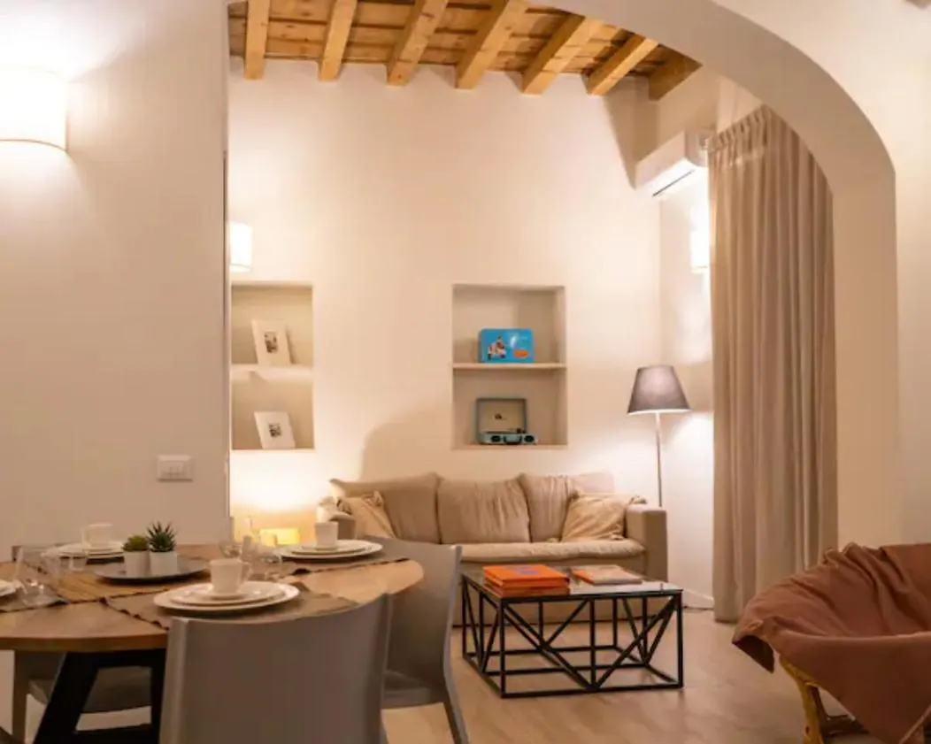 The Central Garibaldi B Intrho Milan Apartment