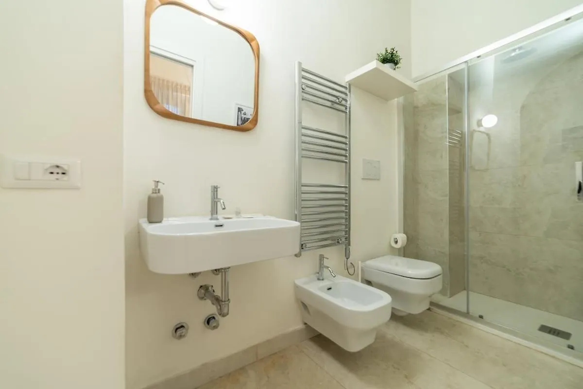 The Central Garibaldi B Intrho Milan Apartment